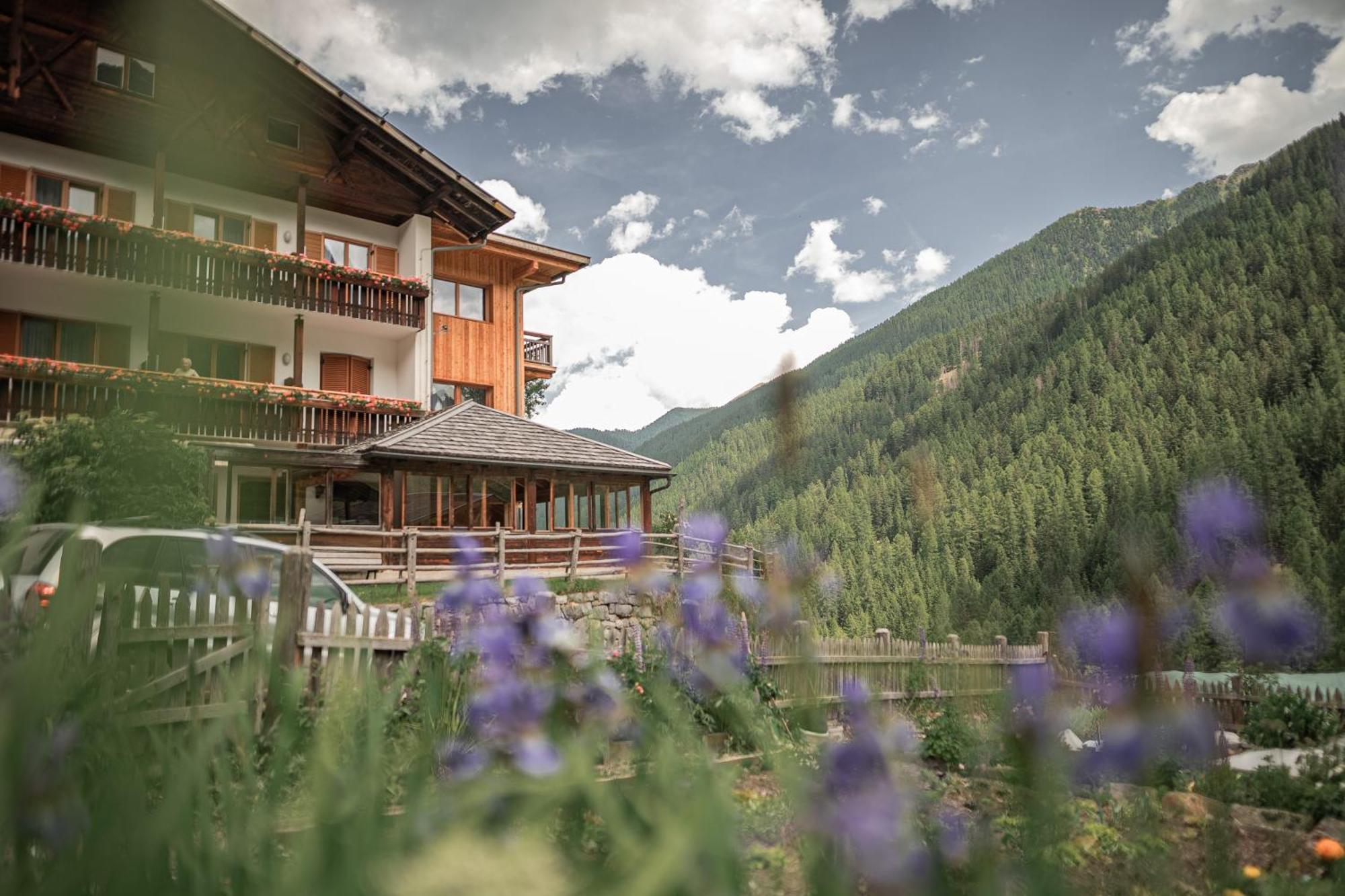 Santa Gertrude Hotel Ultnerhof מראה חיצוני תמונה