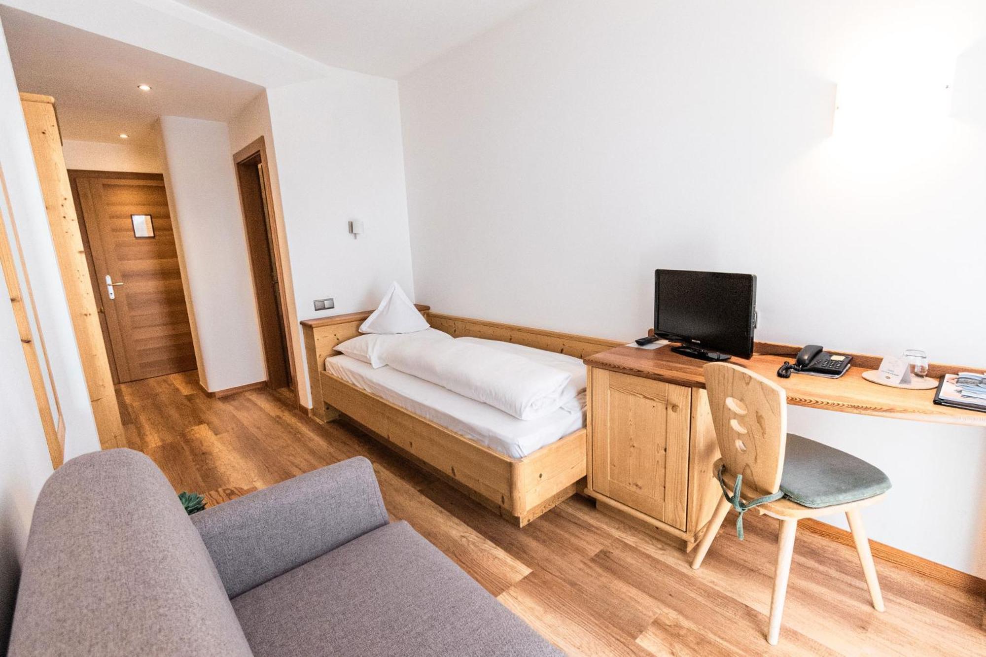 Santa Gertrude Hotel Ultnerhof מראה חיצוני תמונה